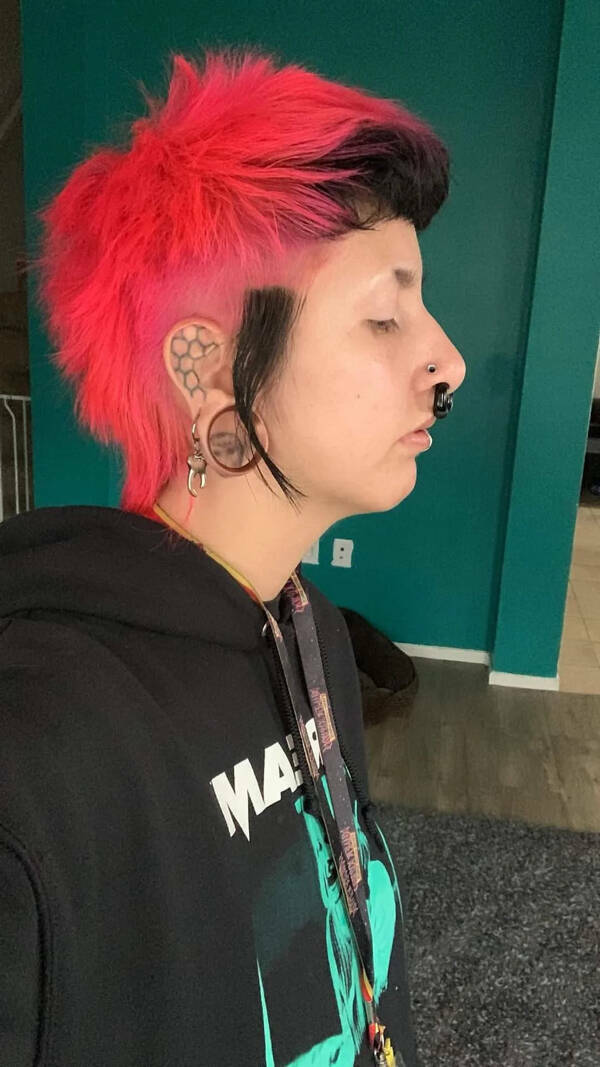 That’s Absolutely NOT How You Cut Your Hair! (48 PICS)