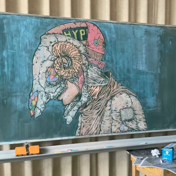 This Teacher Has Some Really Impressive Chalkboard Art Skills!