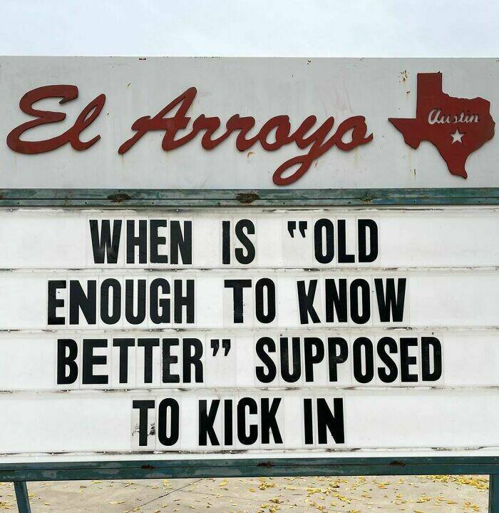 El Arroyo Signs Are At It Again…