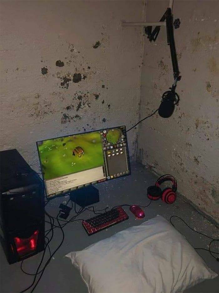 These Gaming Setups Are Cursed!
