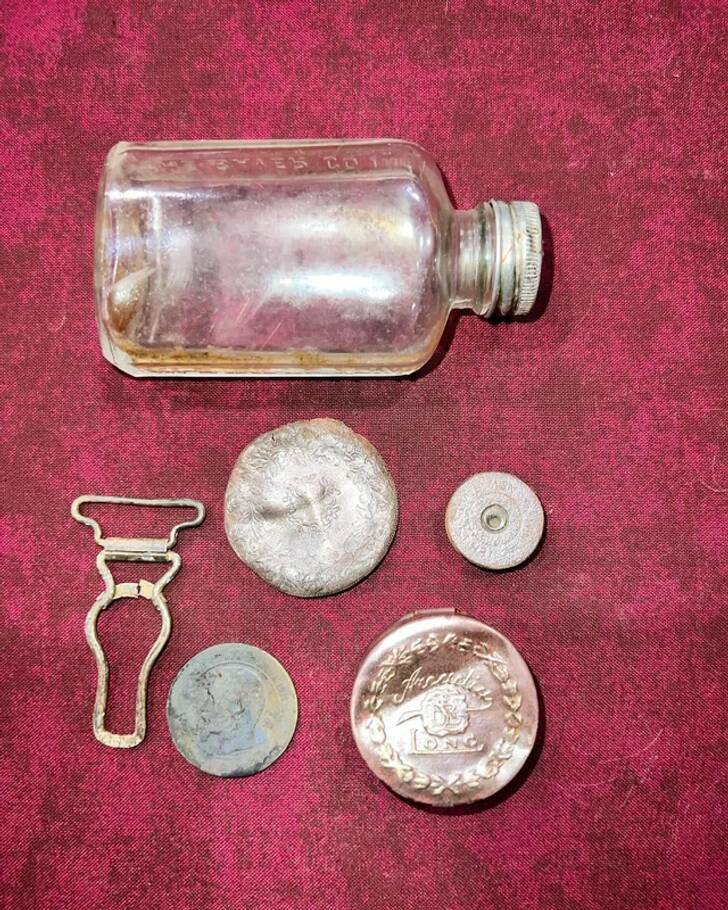People Share Their Impressive Metal Detector Finds