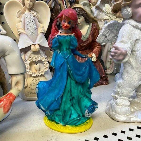 Awesome Thrift Shop Finds That Are A Little On The Weird Side