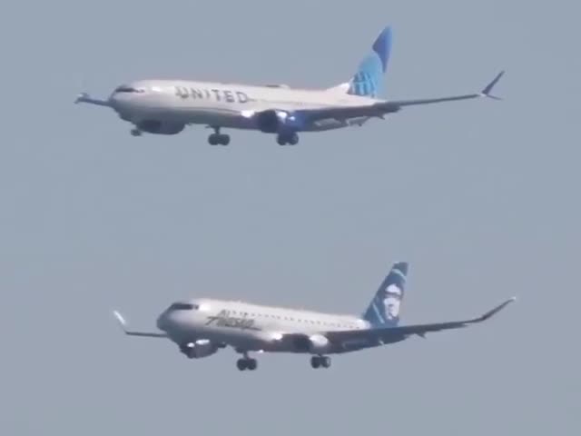 Parallel Landing At San-Francisco Airport