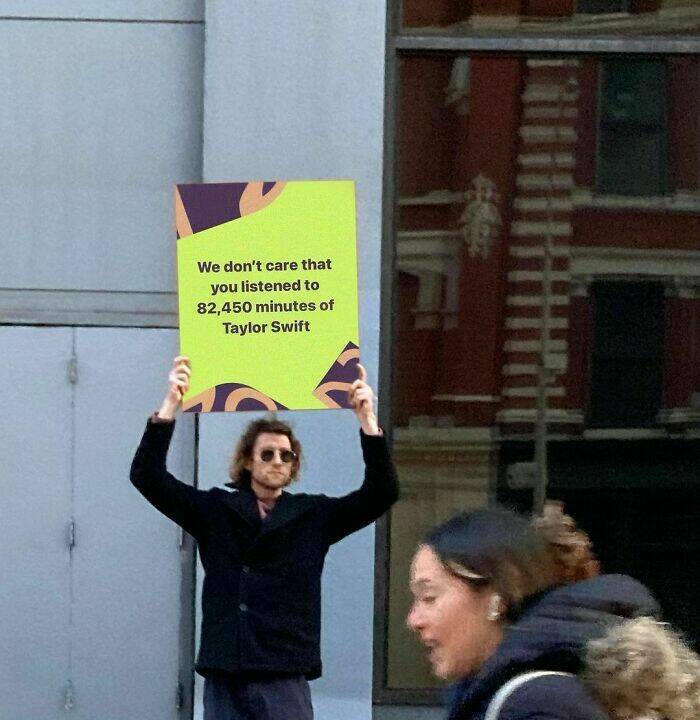 Protesting The Everyday: Dude With Sign Tackles Annoyances We All Face