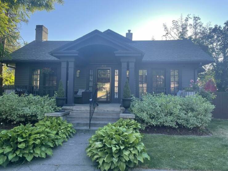 Preserving The Past: Stunning Pictures Of Old Homes Still In Use