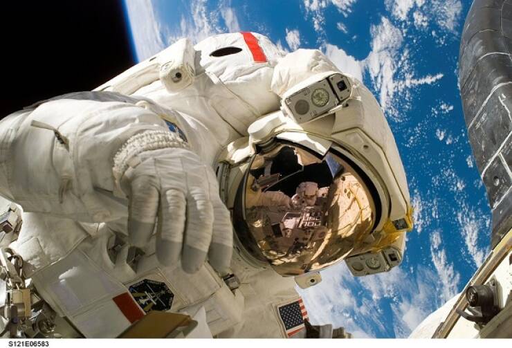 Knowledge Without Boundaries: The Beauty Of Random Facts