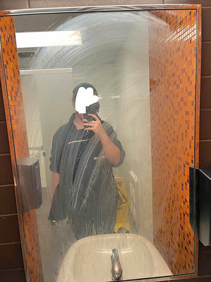 Real Stories Of Annoying Coworkers In The Workplace