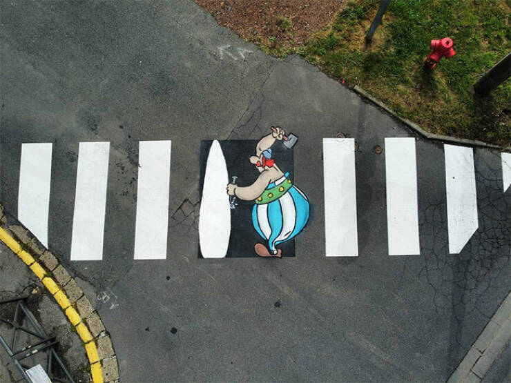 French Street Art That Makes You Smile: Creative And Hilarious Interventions