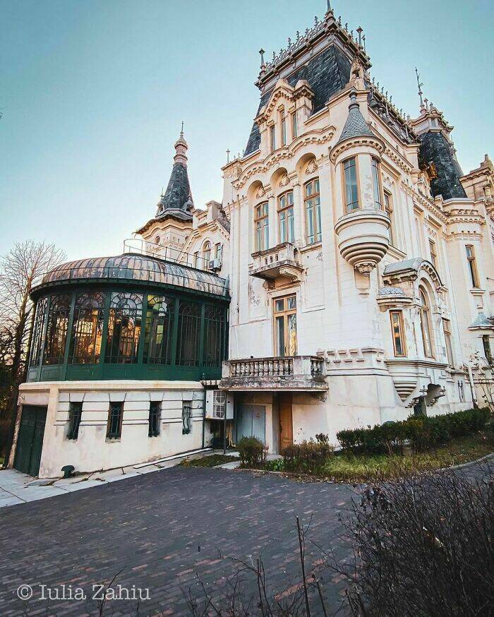 Feasting On Creativity: The Incredible Architecture Of These Designers Feasting On Creativity: The Incredible Architecture Of These Designers