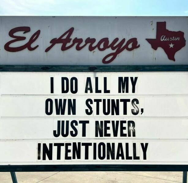 El Arroyo Signs Are Back Again…