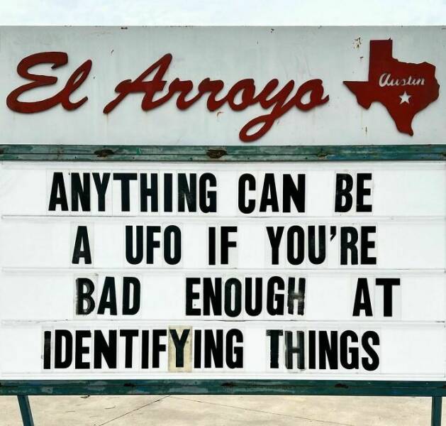 El Arroyo Signs Are Back Again…