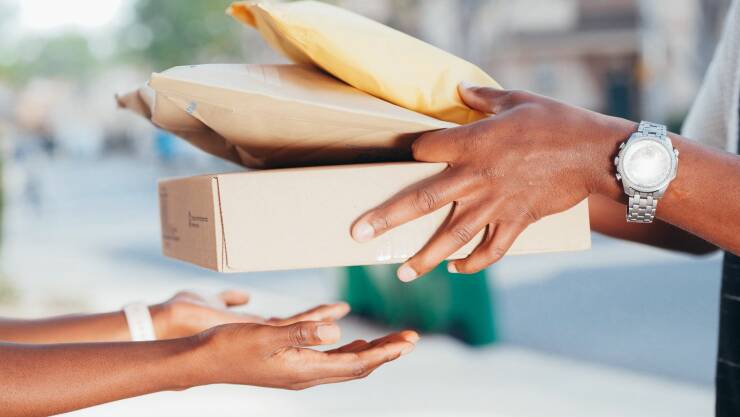 All the Pros of Tracking Your Parcels in One Place