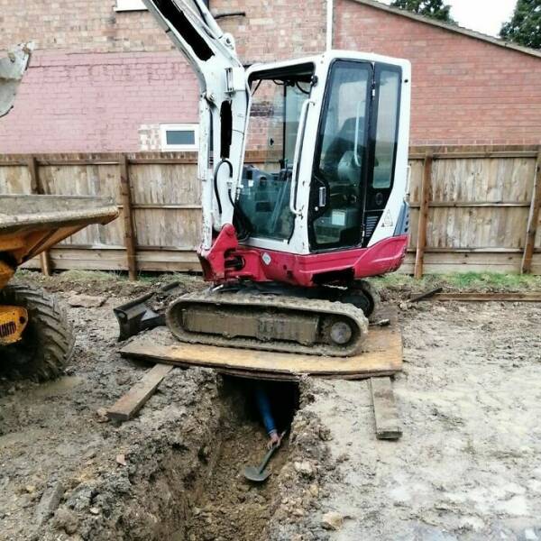 Construction Fails: Workers Attempts To Take Shortcuts Gone Wrong