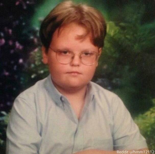 Awkwardly Wholesome: Family Pictures That Make You Laugh And Cringe