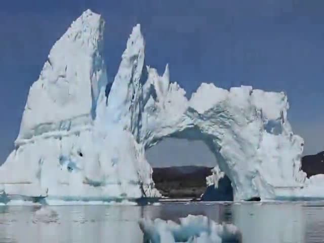 Epic Iceberg Collapse In Greenland
