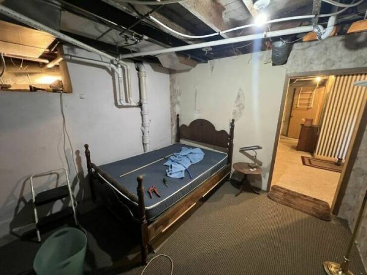 Bedroom Nightmares: Pics That Will Give You Shivers