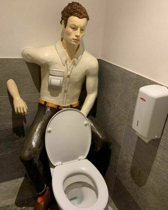 Unsettling Snaps: Cursed Images That Leave You Feeling Uneasy