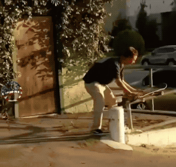 Fails In Motion: Hilarious GIFs Capturing Epic Mistakes