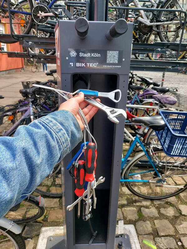 Secrets Of Everyday Life: Easter Eggs That Deserve To Be Revealed