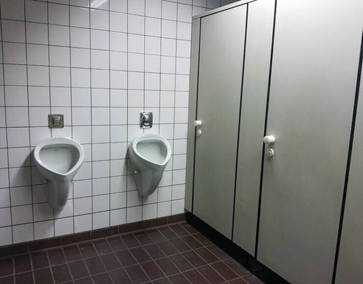 When Design Goes Wrong: People Share Dumb Decisions In Public Places