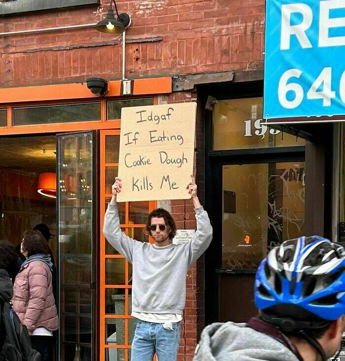 Everyday Annoyance Warrior: The "Dude With Sign" Chronicles Everyday Annoyance Warrior: The Dude With Sign Chronicles