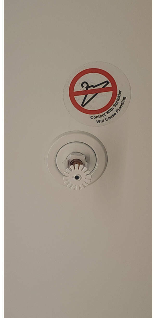 Life Hacks That Are More Hilarity Than Helpfulness Life Hacks That Are More Hilarity Than Helpfulness