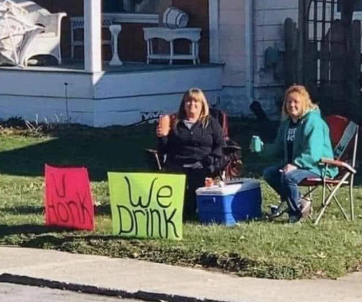 Wild Laughs: Discovering The Unexpected In Outdoor Signs Wild Laughs: Discovering The Unexpected In Outdoor Signs