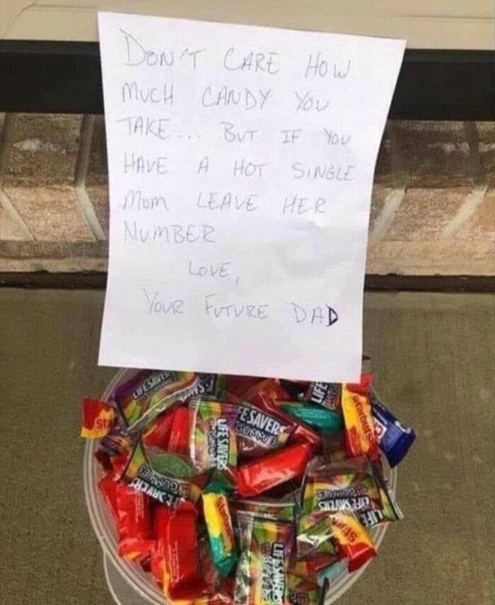 Wild Laughs: Discovering The Unexpected In Outdoor Signs Wild Laughs: Discovering The Unexpected In Outdoor Signs