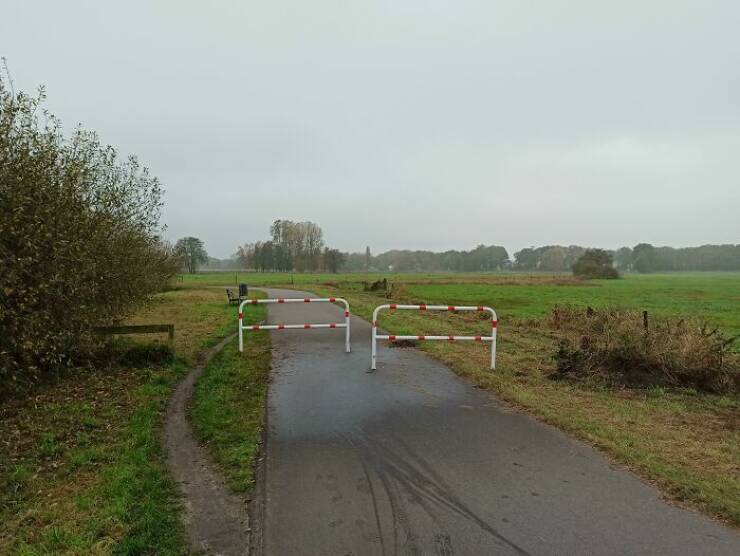 The Way People Really Walk: Desire Paths And Urban Planning Failures The Way People Really Walk: Desire Paths And Urban Planning Failures