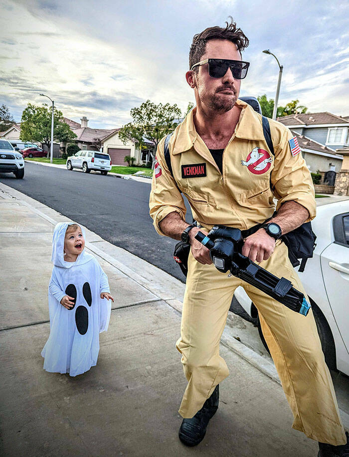 Clever Halloween Outfits Thatll Make You Jealous Of The Creativity