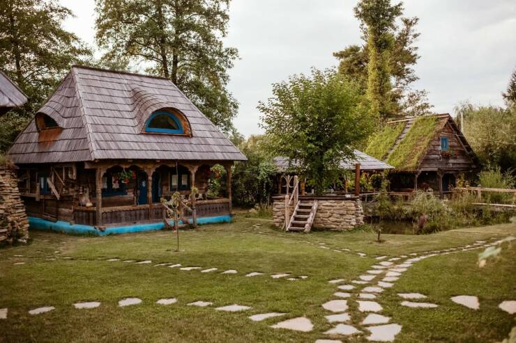 In Romania, A Village Is Being Sold For 750,000 Euros