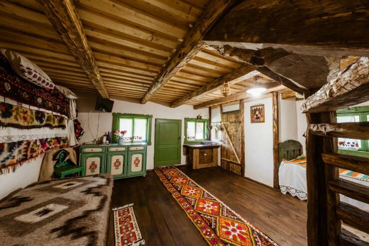 In Romania, A Village Is Being Sold For 750,000 Euros