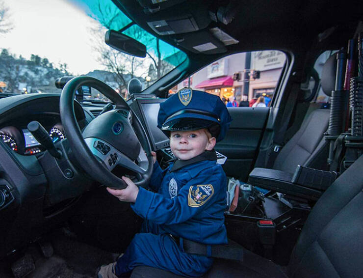 Little Halloween Legends: Kids With Epic Costumes