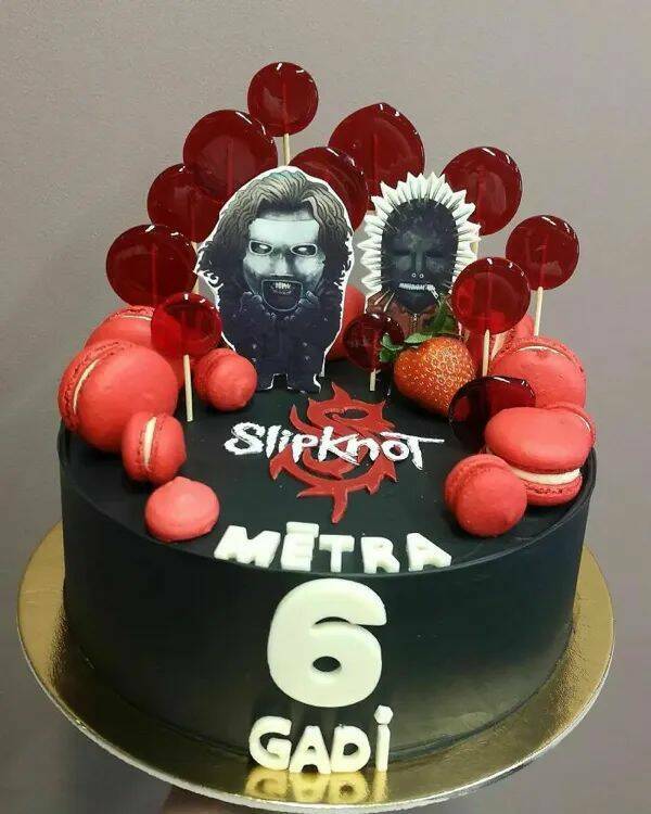 Laugh, Scream, Repeat: The Rollercoaster Of Celebratory Moments Laugh, Scream, Repeat: The Rollercoaster Of Celebratory Moments