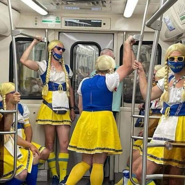 Quirky Commutes: Weird And Funny Sights Seen On The Subway