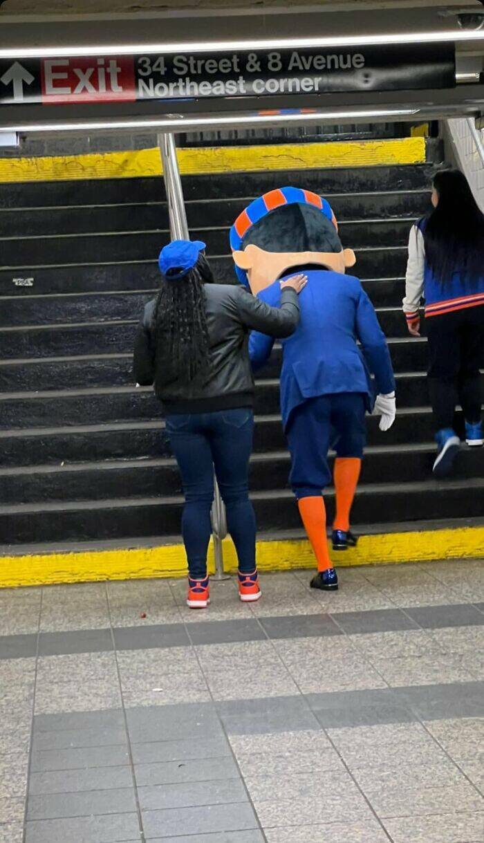 Quirky Commutes: Weird And Funny Sights Seen On The Subway