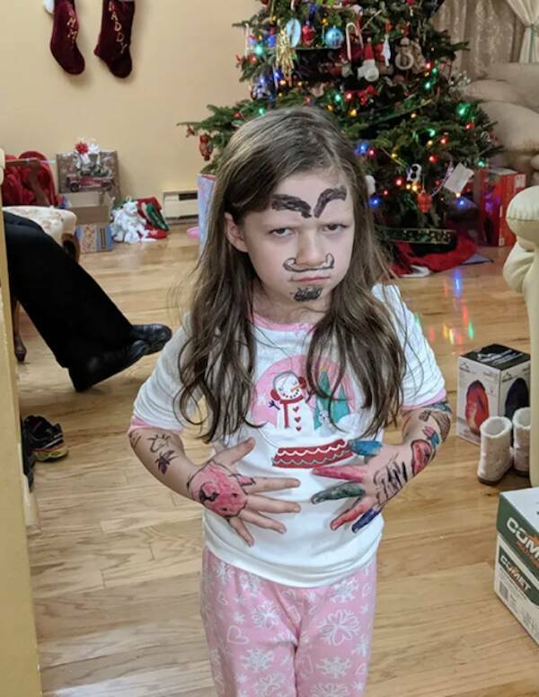 Ho-Ho-Oh No! Christmas Fails That Overshadow The Festivities