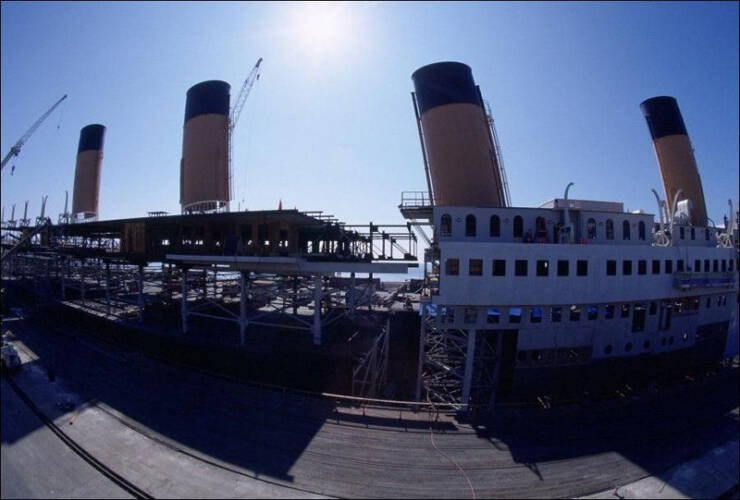 Rare Photos From The Set Of Titanic