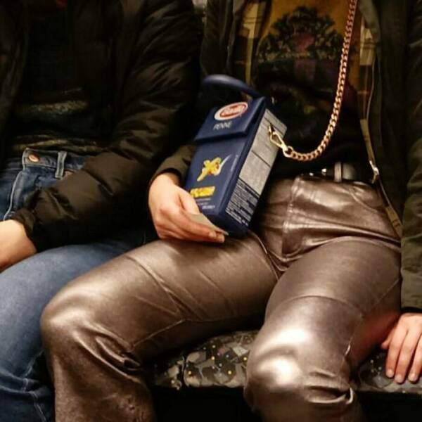 Mind-Bending Metro: Scenes On The Berlin Subway That Stumped Viewers