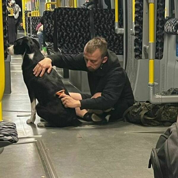 Mind-Bending Metro: Scenes On The Berlin Subway That Stumped Viewers