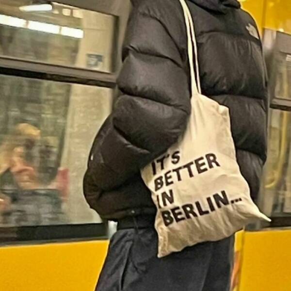 Mind-Bending Metro: Scenes On The Berlin Subway That Stumped Viewers Mind-Bending Metro: Scenes On The Berlin Subway That Stumped Viewers