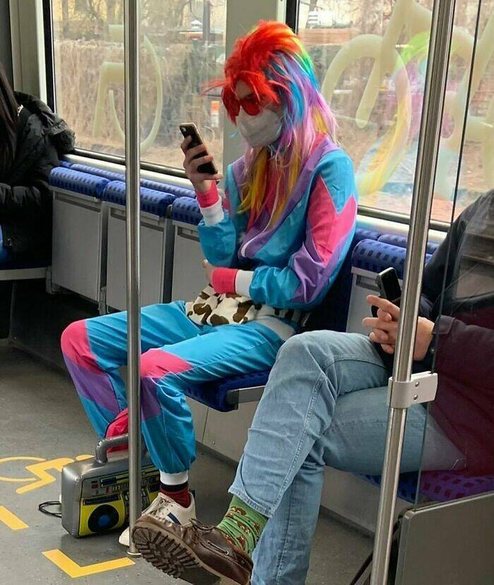 Mind-Bending Metro: Scenes On The Berlin Subway That Stumped Viewers Mind-Bending Metro: Scenes On The Berlin Subway That Stumped Viewers