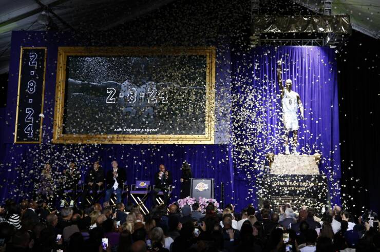 Celebrating a Legend: The Lakers Unveil Kobe Bryant Statue