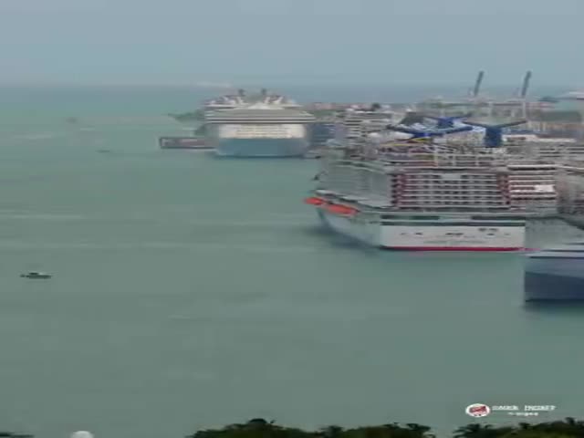 Cruise Ships Leaving The Port Of Miami