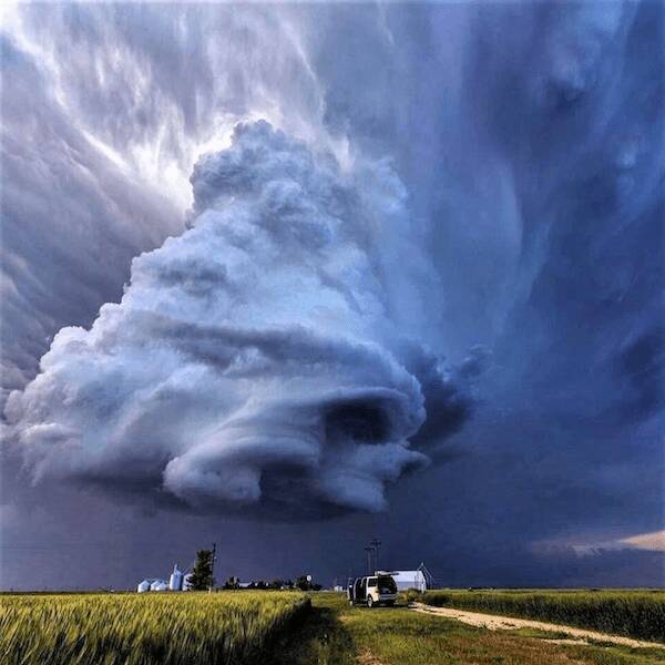 Natures Fury Unleashed: Jaw-Dropping Wild Weather Photography