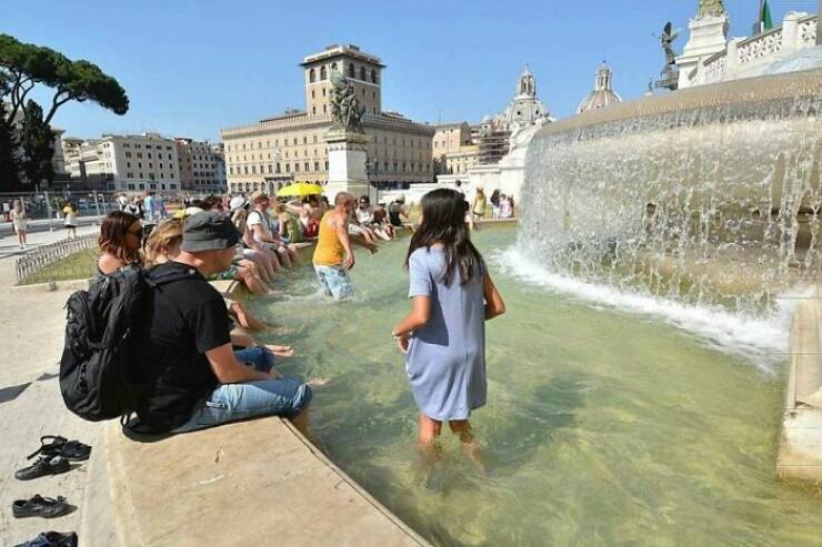 Tourist Troubles: Infuriating Images Of Entitlement On Display