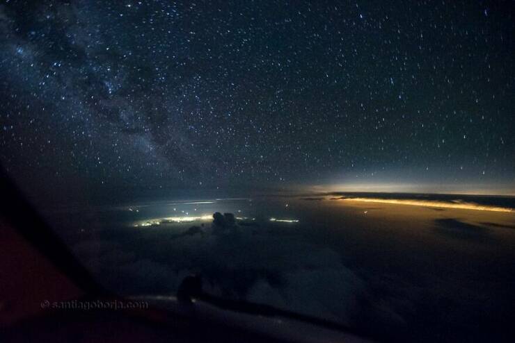Sky High Splendor: A Pilots Breathtaking Aerial Photography