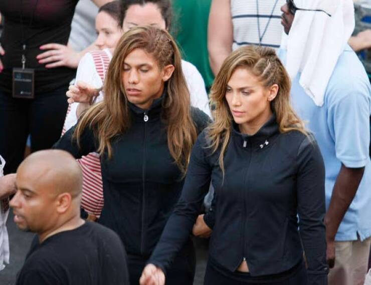 Captivating Pictures Of Actors With Their Stunt Doubles