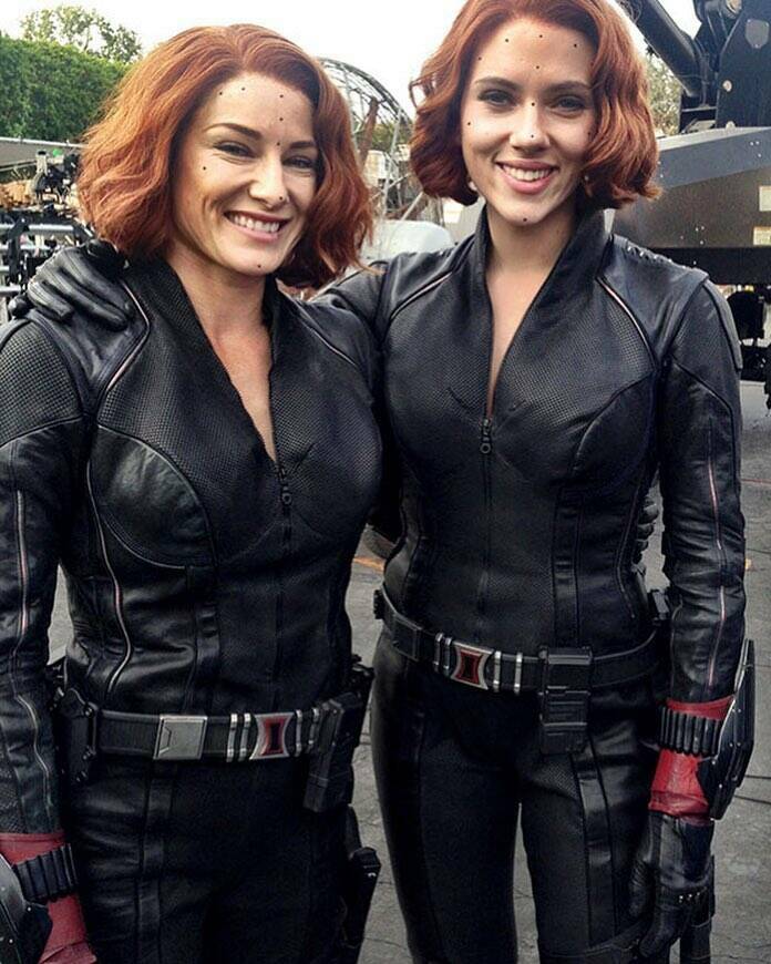 Captivating Pictures Of Actors With Their Stunt Doubles