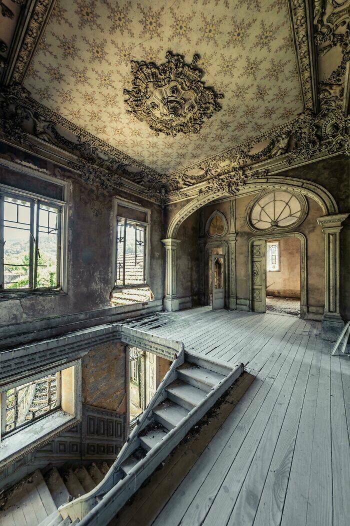 Haunting Images Of Abandoned Places